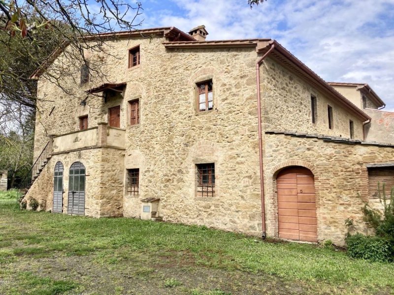 Casa geminada em Guardistallo