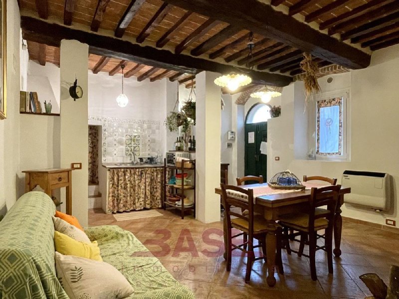 Apartment in Montescudaio