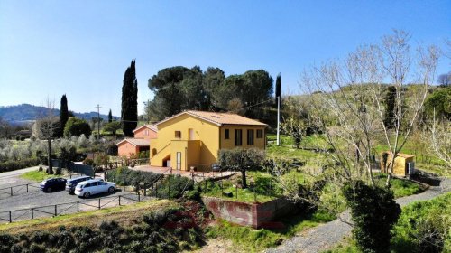 Apartment in Riparbella