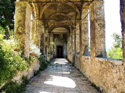 Palast in Caramanico Terme