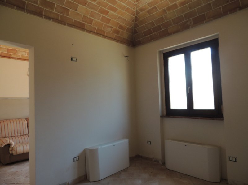 Self-contained apartment in Alanno