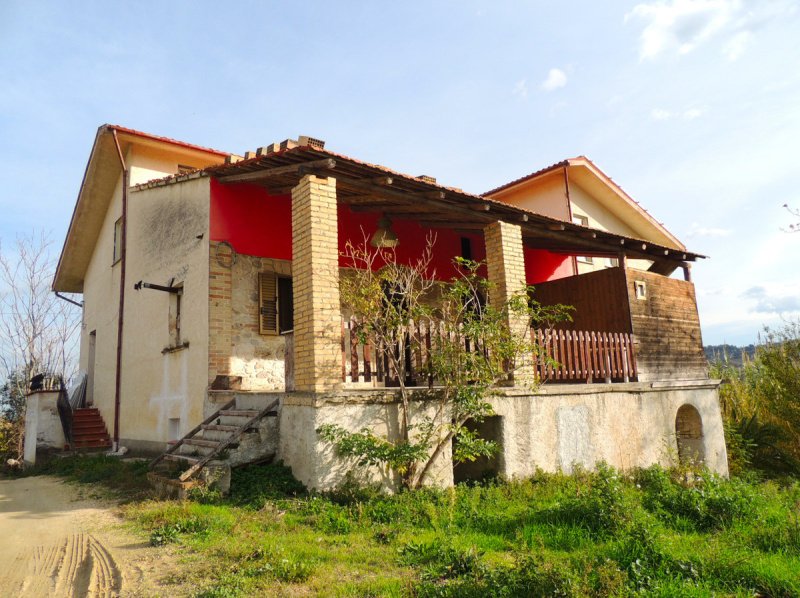 Einfamilienhaus in Casalincontrada