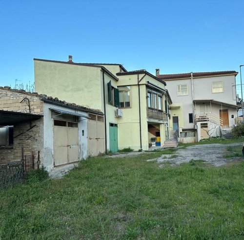Vrijstaande woning in Bolognano