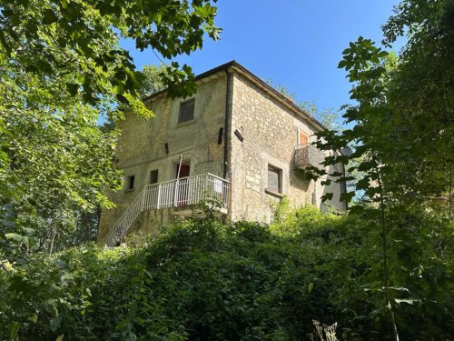 Huis in Sant'Eufemia a Maiella