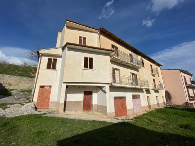 Haus in Fagnano Alto