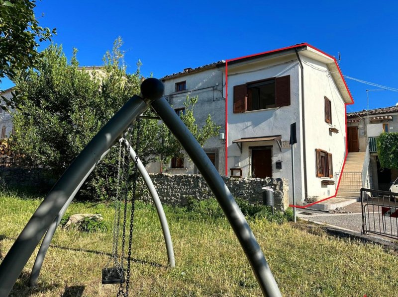 Top-to-bottom house in Roccamorice