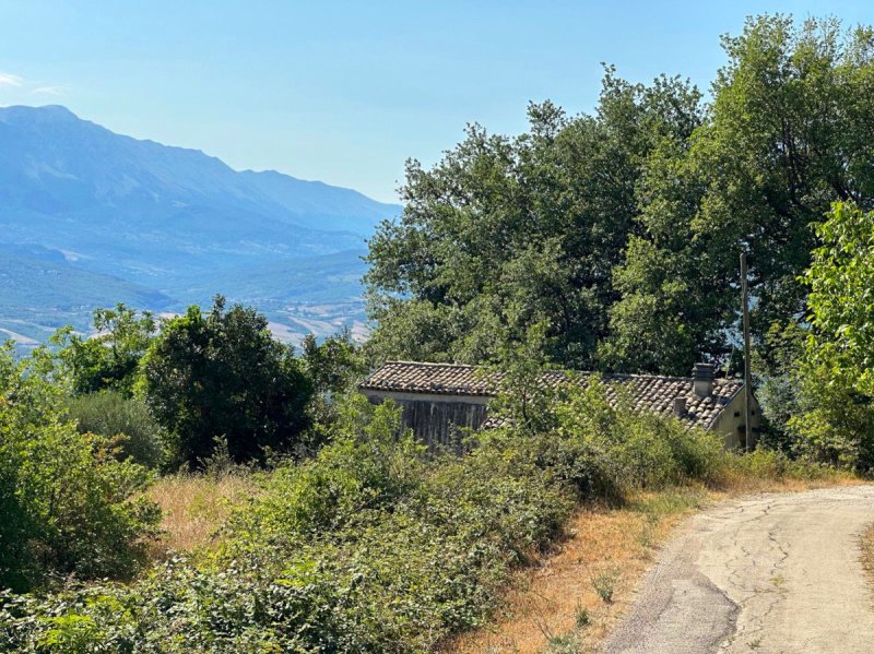 Ferme à Pescosansonesco