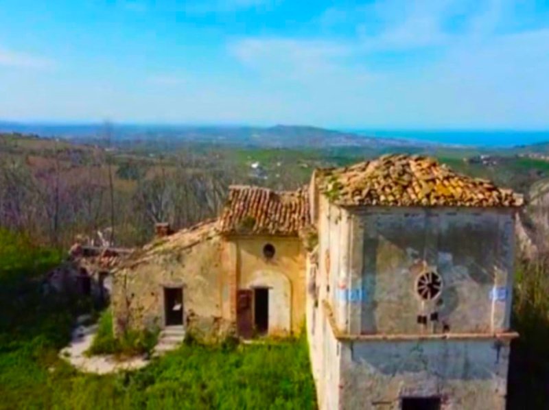 Casa histórica en Atri