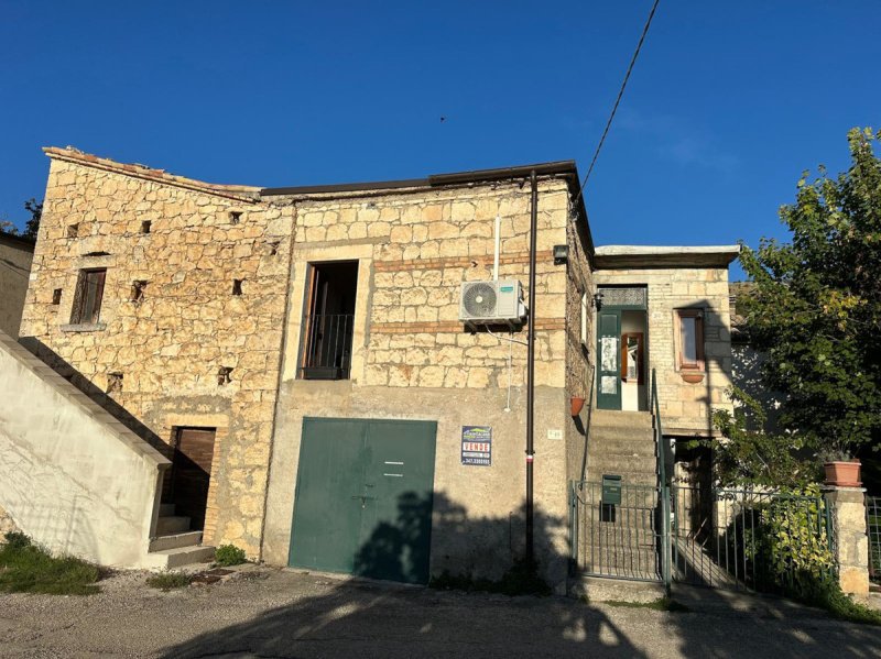 Maison à Roccamorice