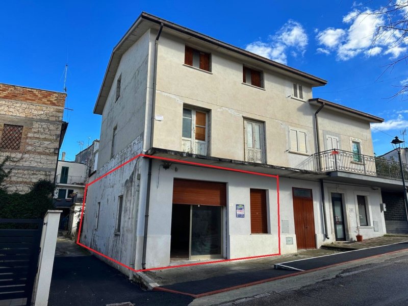 Commercial property in Roccamorice