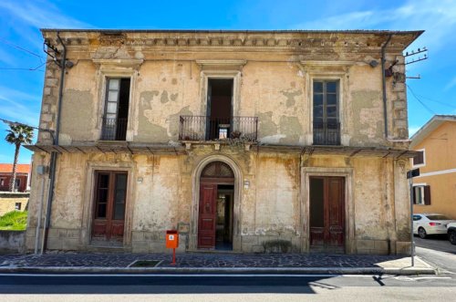 Palácio em Torre de' Passeri