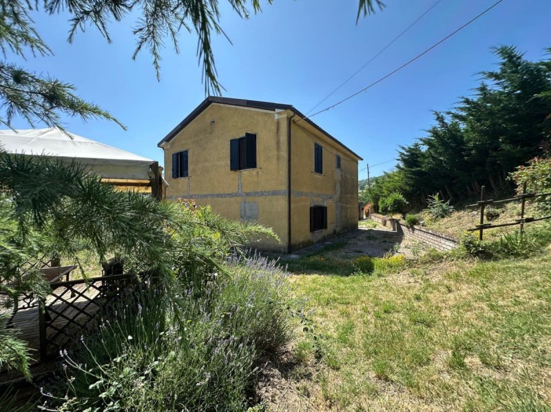 Detached house in Corvara