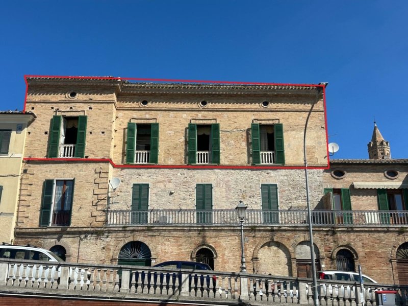 Особняк в Атри