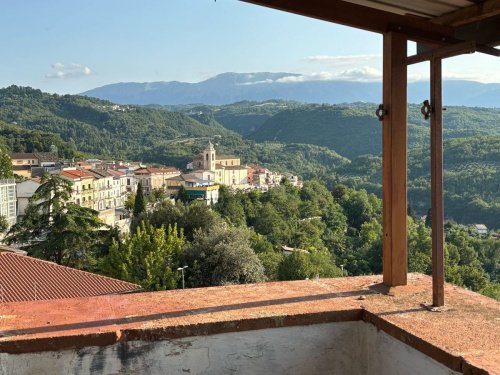 Teto/Chão em Lettomanoppello