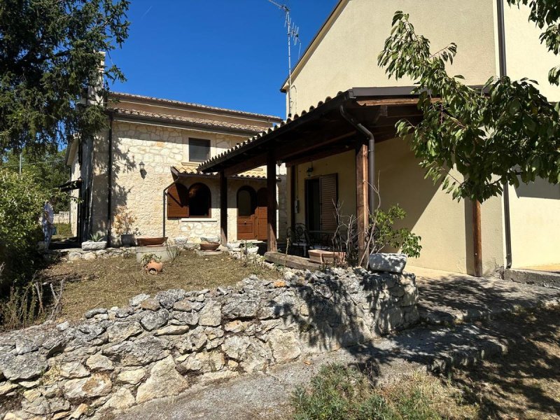 Maison individuelle à Roccamorice