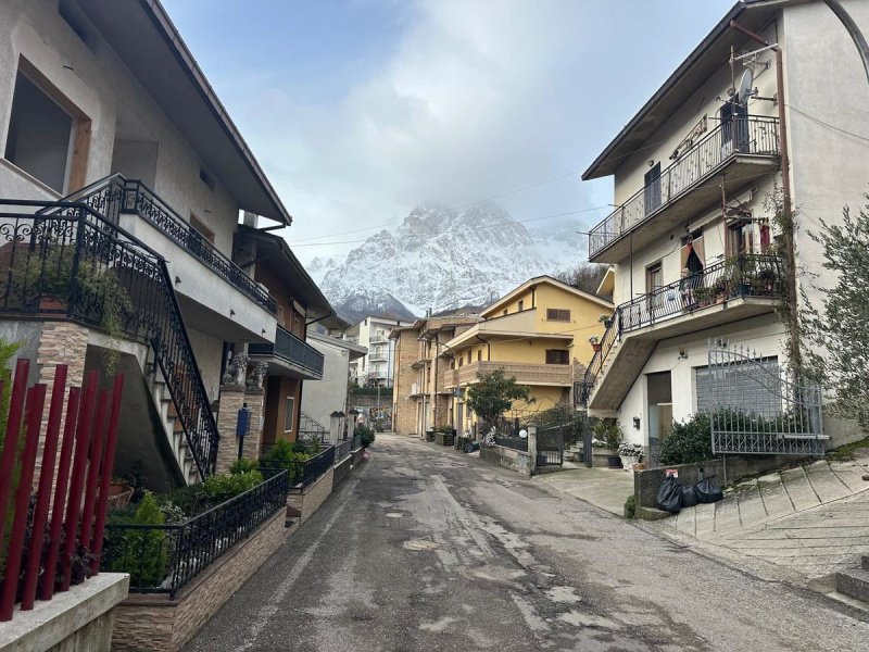 Casa independiente en Isola del Gran Sasso d'Italia