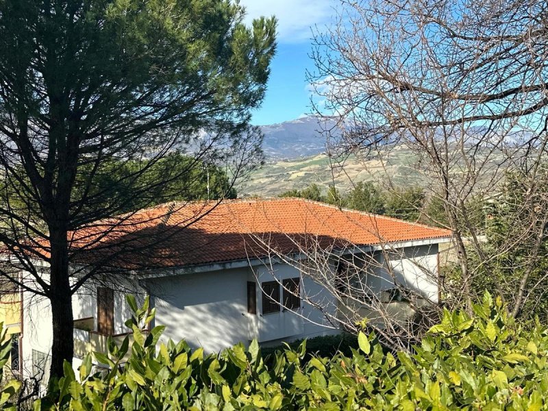 Villa i Bolognano