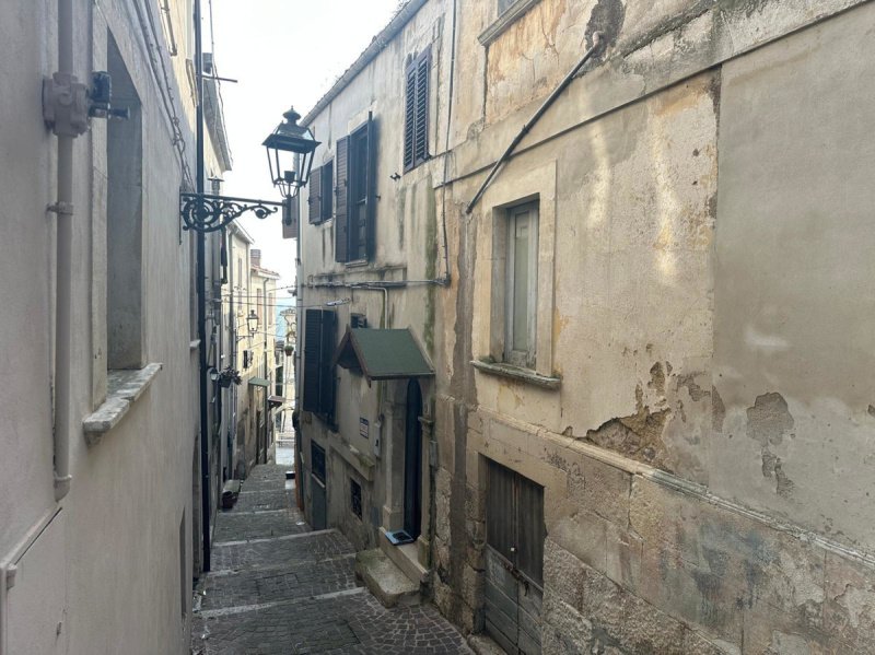 Casa en San Valentino in Abruzzo Citeriore