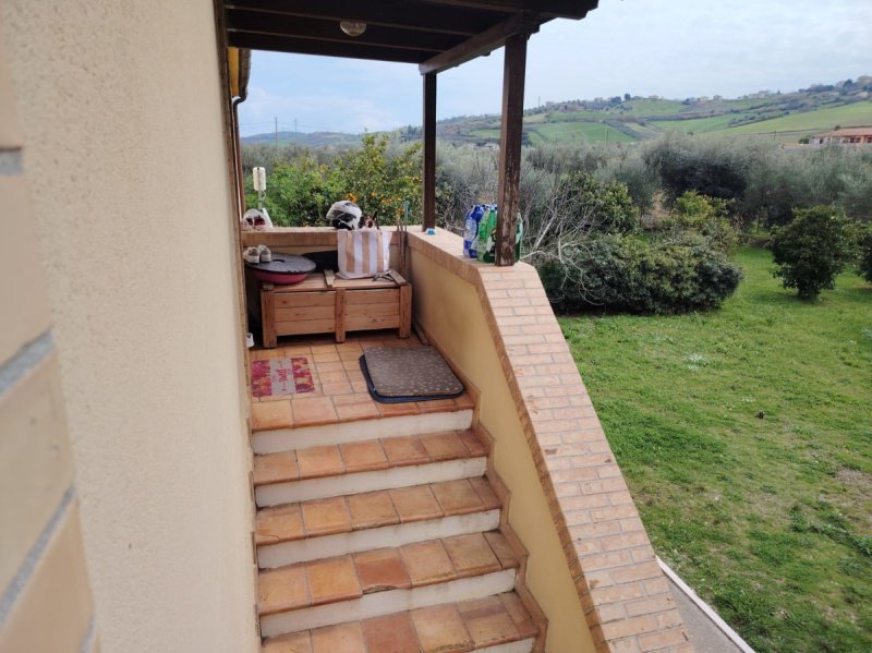 Vrijstaande woning in Atri
