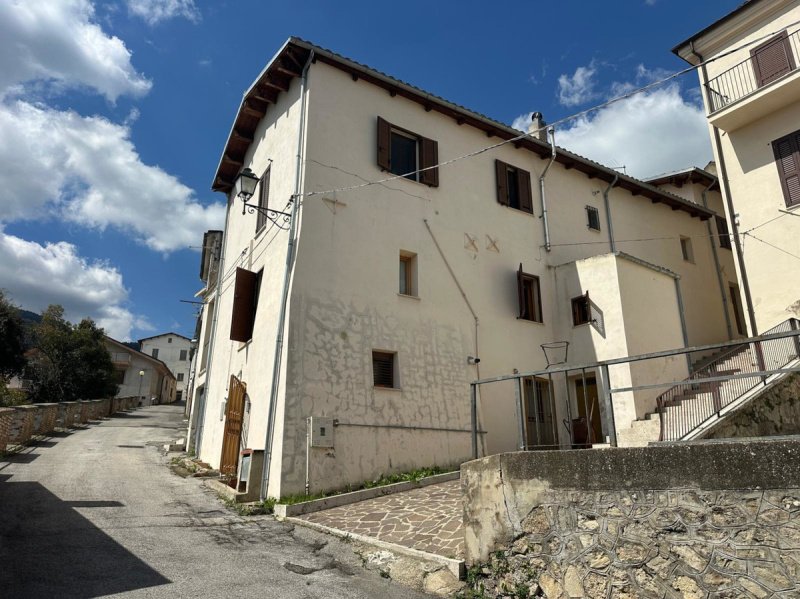 Himmel/Erde in Montebello di Bertona