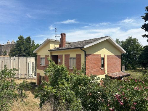 Casa independente em San Valentino in Abruzzo Citeriore