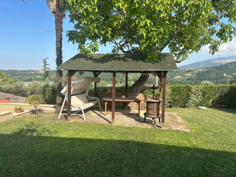 Villa i Alanno