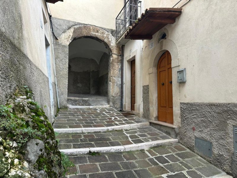 Apartamento en Anversa degli Abruzzi