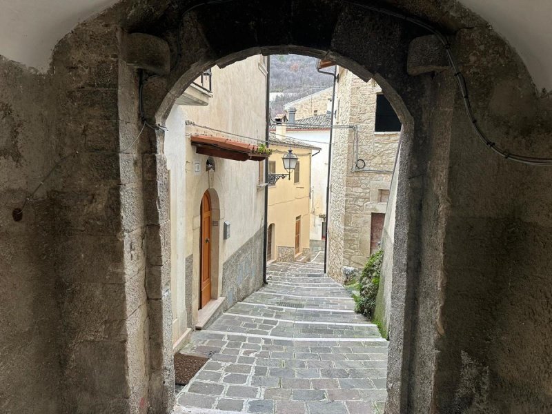 Apartamento en Anversa degli Abruzzi