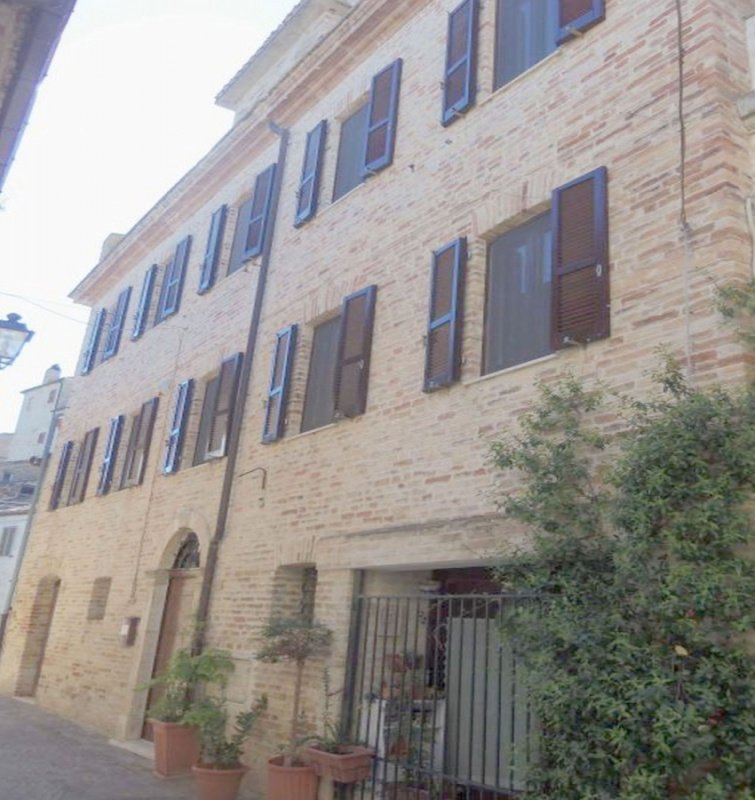 House in Acquaviva Picena