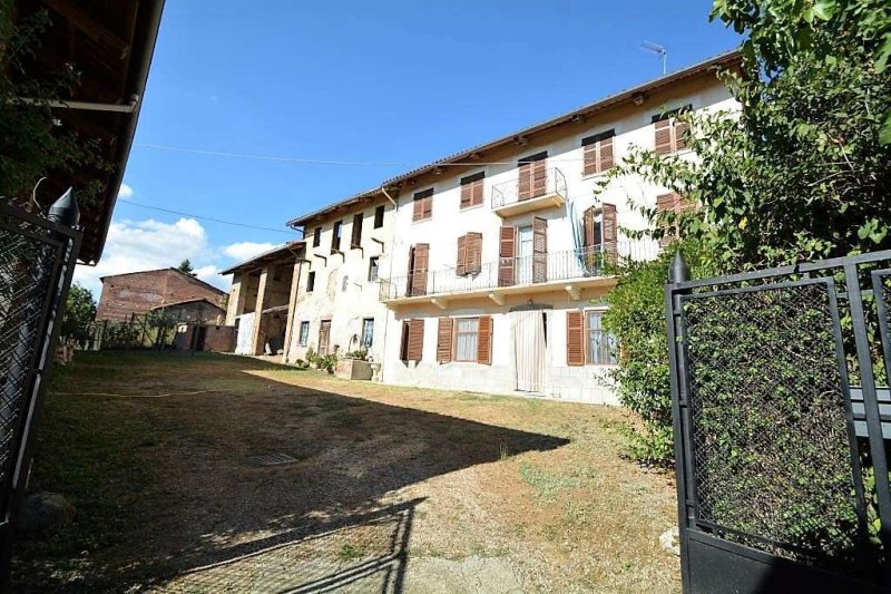 House in Castelnuovo Don Bosco