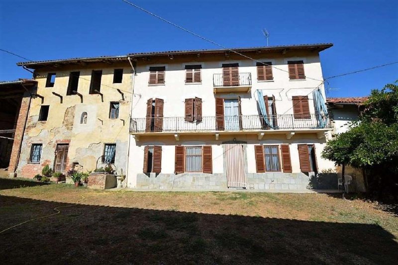 House in Castelnuovo Don Bosco