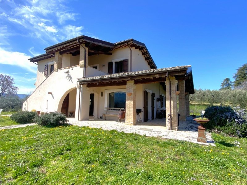 Country house in Scandriglia