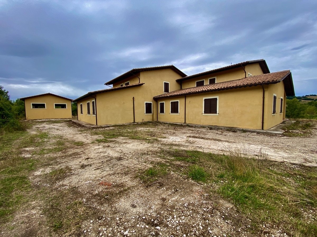 10 bedrooms country house, 426 m² Nocera Umbra, Perugia (province) photo 5