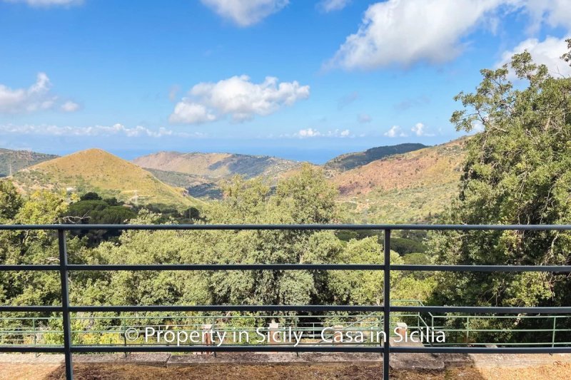 Вилла в Чефалу