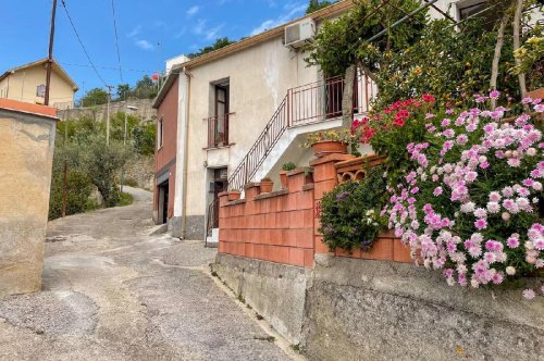 Lägenhet i San Salvatore di Fitalia