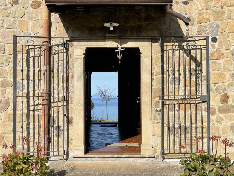 Villa i Caronia