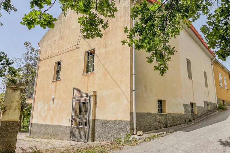 Einfamilienhaus in San Salvatore di Fitalia