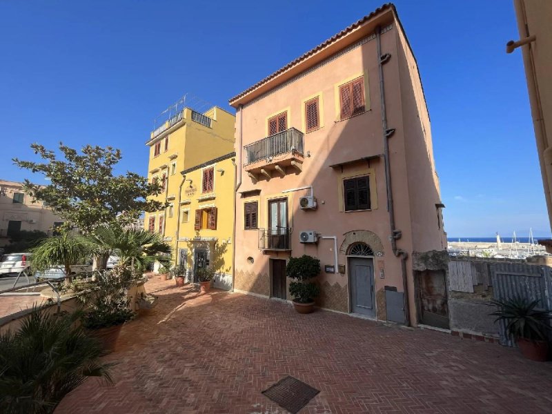 Apartment in Santa Flavia