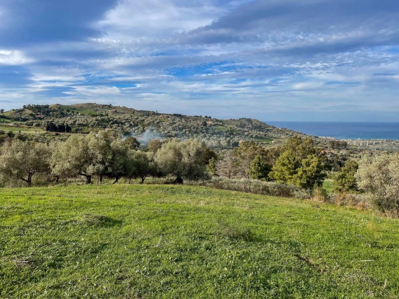 Terrain à bâtir à Collesano