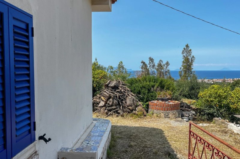 Особняк в Фурнари