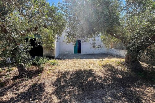 卡斯特尔韦特拉诺公寓