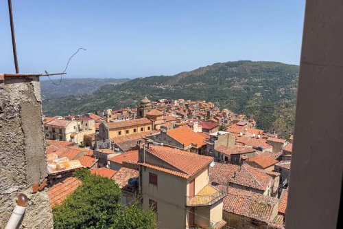 加拉蒂马梅尔蒂诺公寓