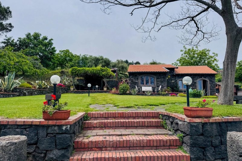 圣阿尔菲奥别墅