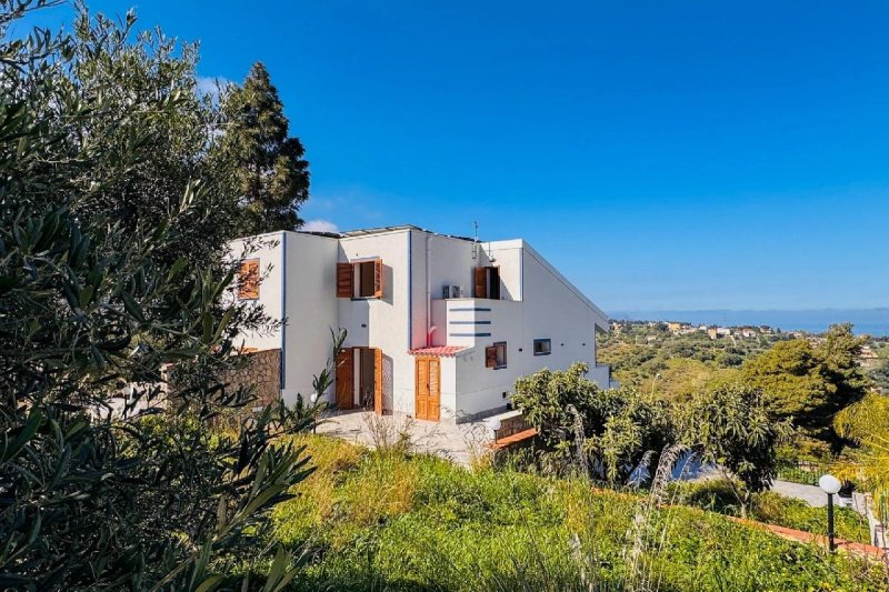 Villa in Trabia