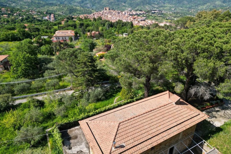 Detached house in Castelbuono
