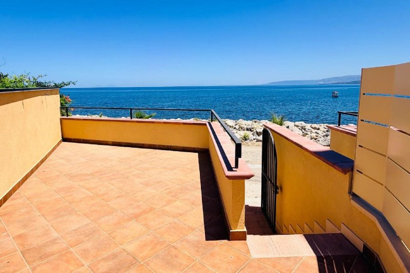 Apartment in Caronia