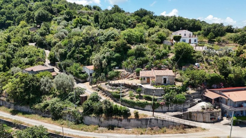 Casa indipendente a Sant'Agata di Militello
