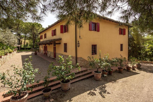 Villa in Montespertoli