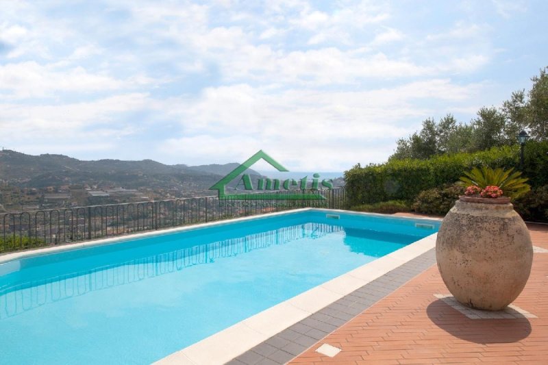 Villa in Imperia