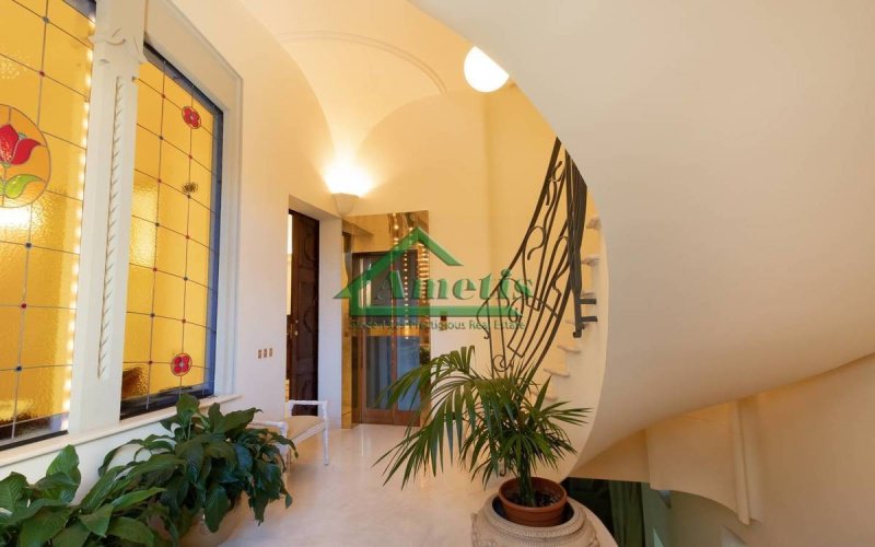 Вилла в Таджа